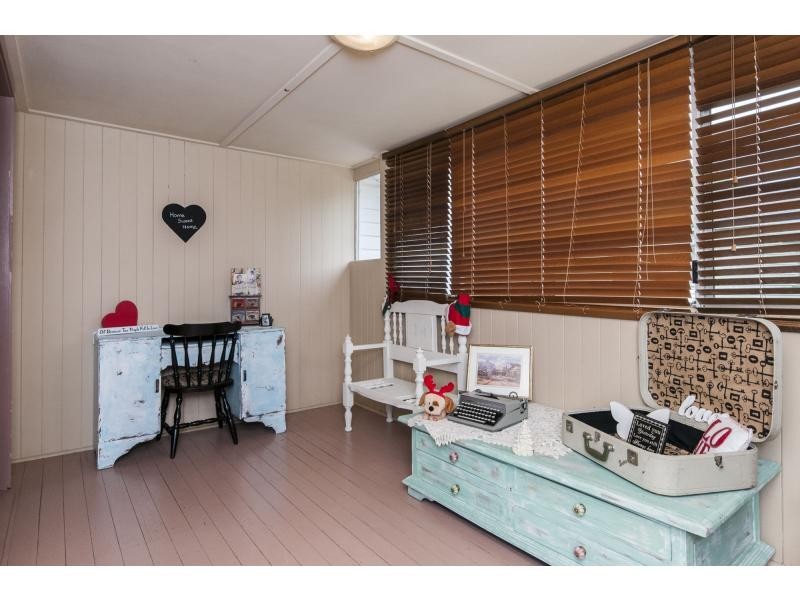 2 Jordan Street, Ebbw Vale QLD 4304