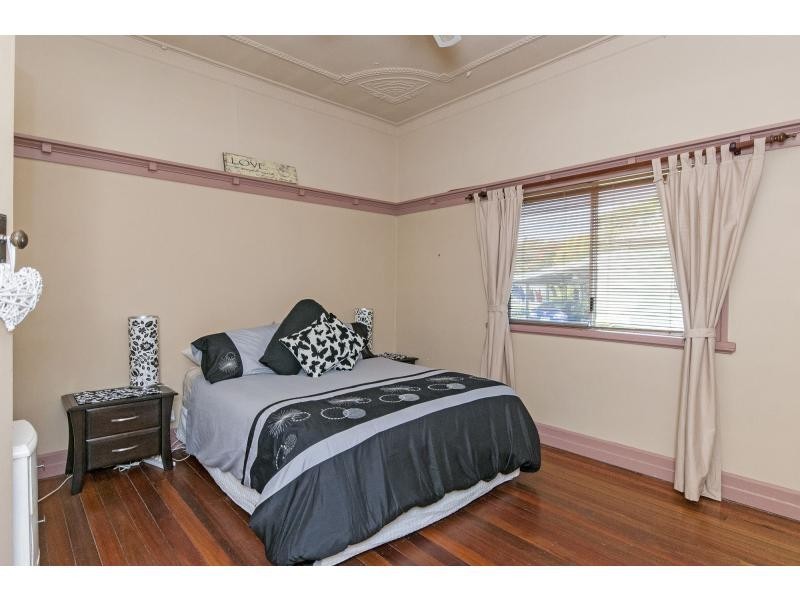 2 Jordan Street, Ebbw Vale QLD 4304