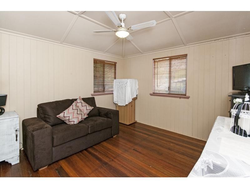 2 Jordan Street, Ebbw Vale QLD 4304