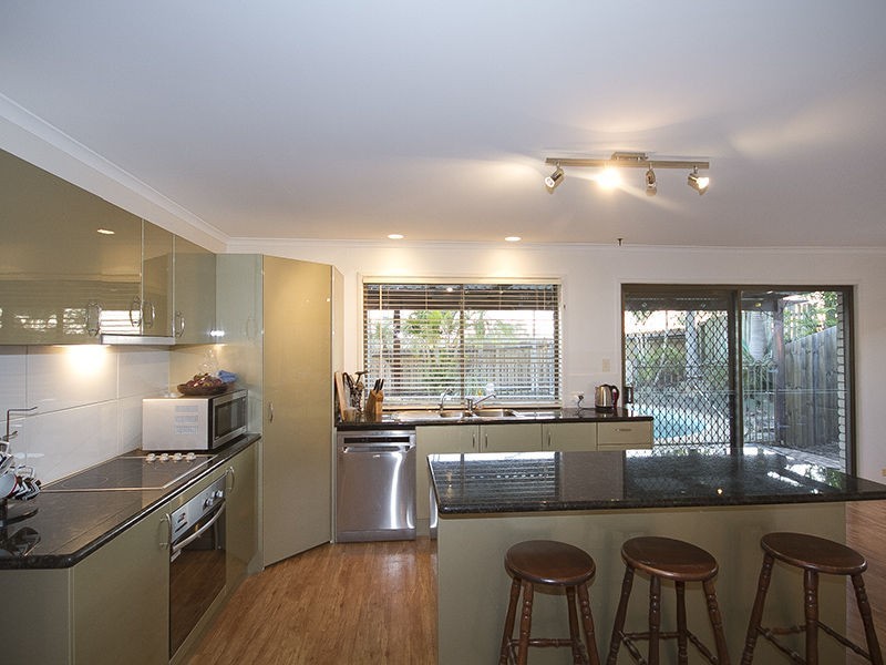 26 Hazelton Street, Riverhills QLD 4074