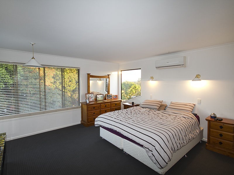 26 Hazelton Street, Riverhills QLD 4074