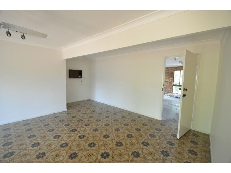 Jindalee QLD 4074