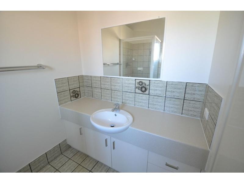 Jindalee QLD 4074