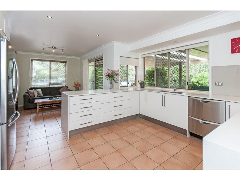 35 CAMELOT Crescent, Middle Park QLD 4074