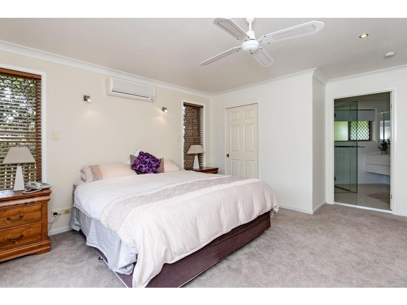 35 CAMELOT Crescent, Middle Park QLD 4074