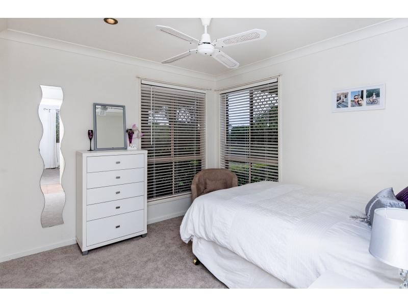 35 CAMELOT Crescent, Middle Park QLD 4074