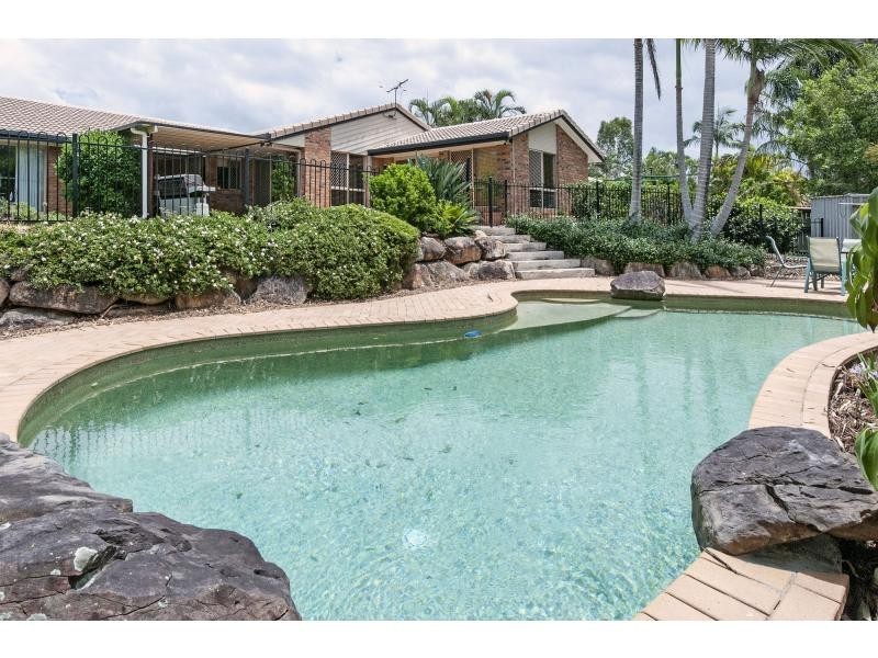 35 CAMELOT Crescent, Middle Park QLD 4074