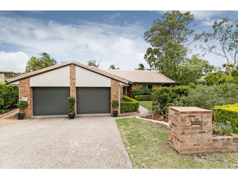 35 CAMELOT Crescent, Middle Park QLD 4074