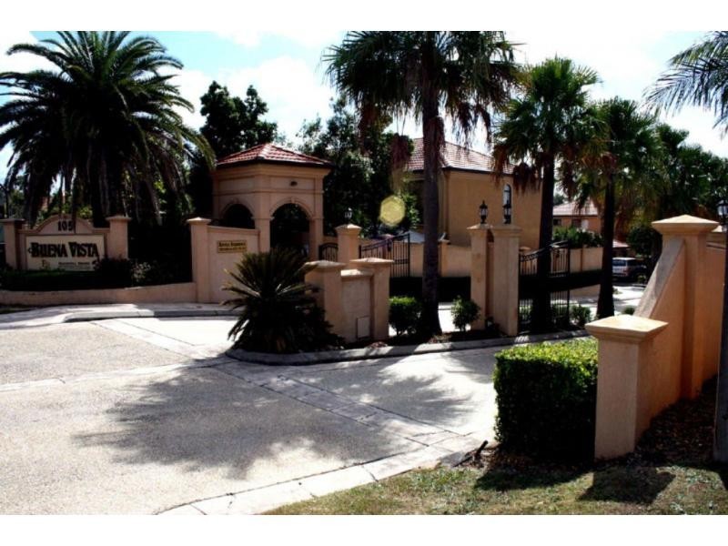 42/105 Oldfield Road, Sinnamon Park QLD 4073