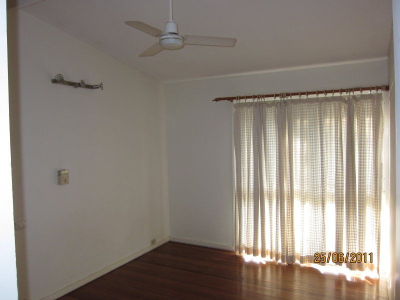 Seventeen Mile Rocks QLD 4073