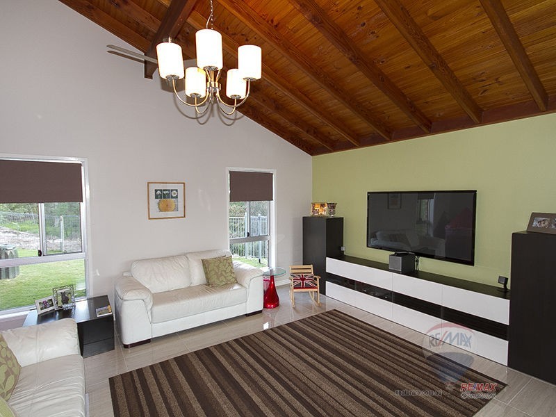 23 Rani Close, Mount Ommaney QLD 4074