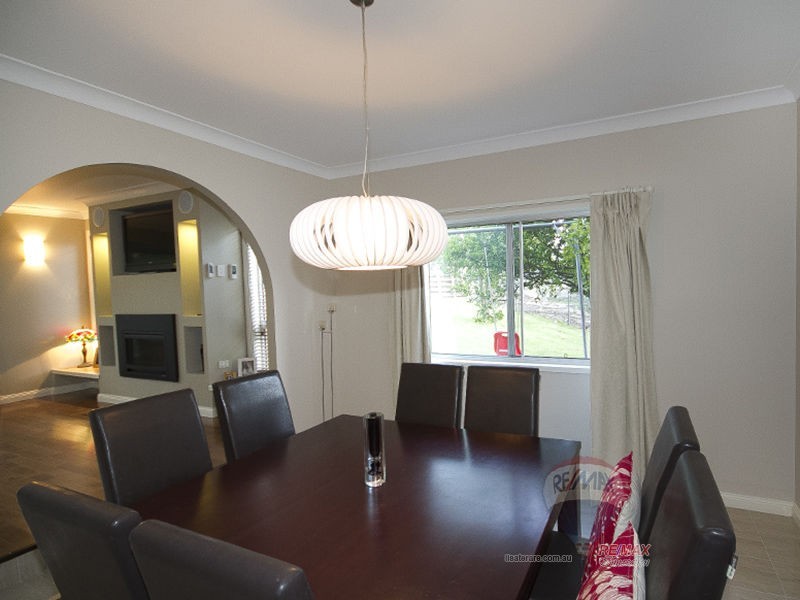 23 Rani Close, Mount Ommaney QLD 4074