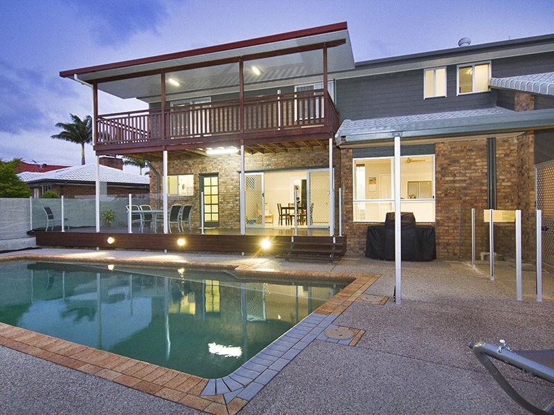 23 Rani Close, Mount Ommaney QLD 4074