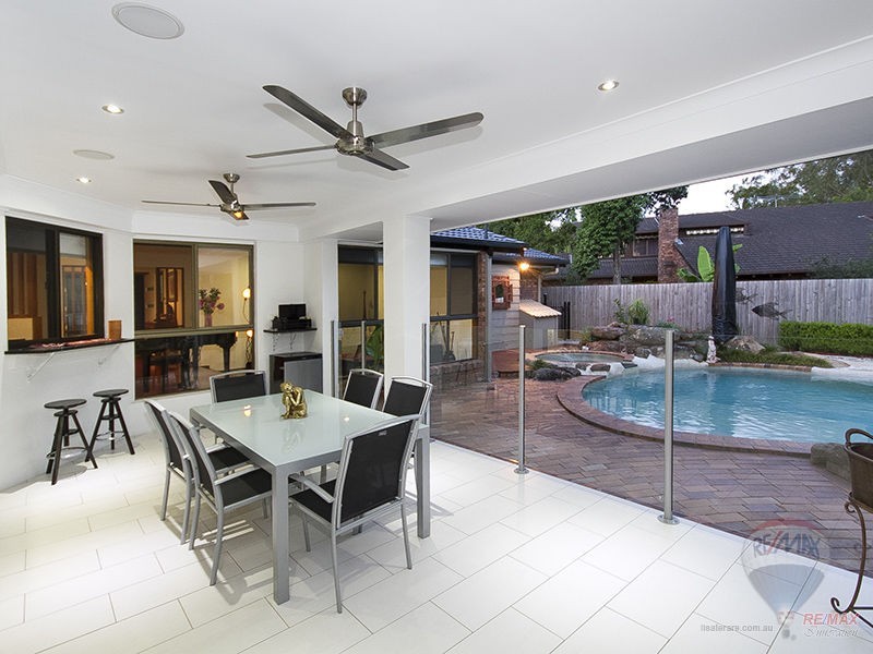 Mount Ommaney QLD 4074