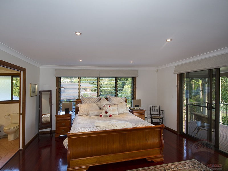 Mount Ommaney QLD 4074