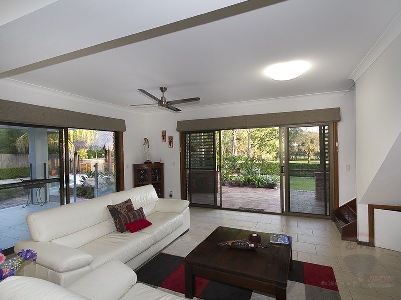 Mount Ommaney QLD 4074