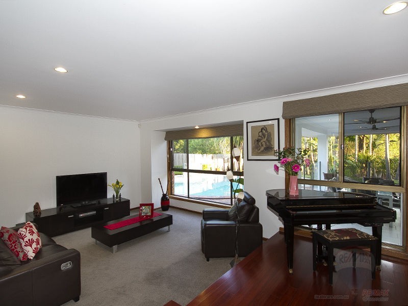 Mount Ommaney QLD 4074