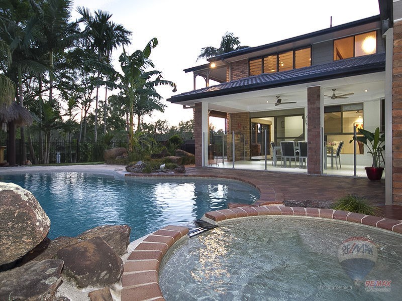 Mount Ommaney QLD 4074