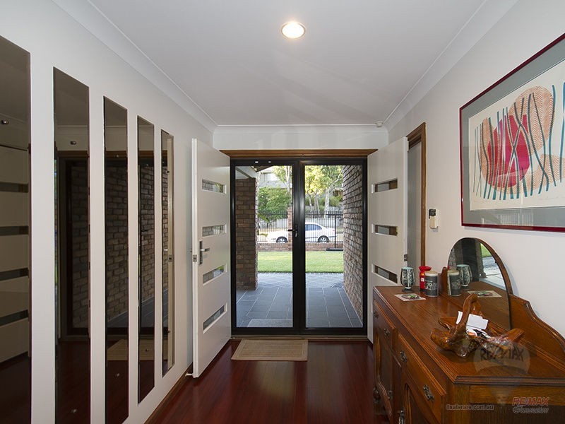 Mount Ommaney QLD 4074