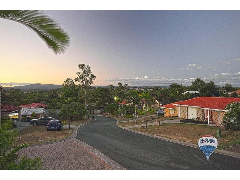 16 Sandalwood Street, Sinnamon Park QLD 4073