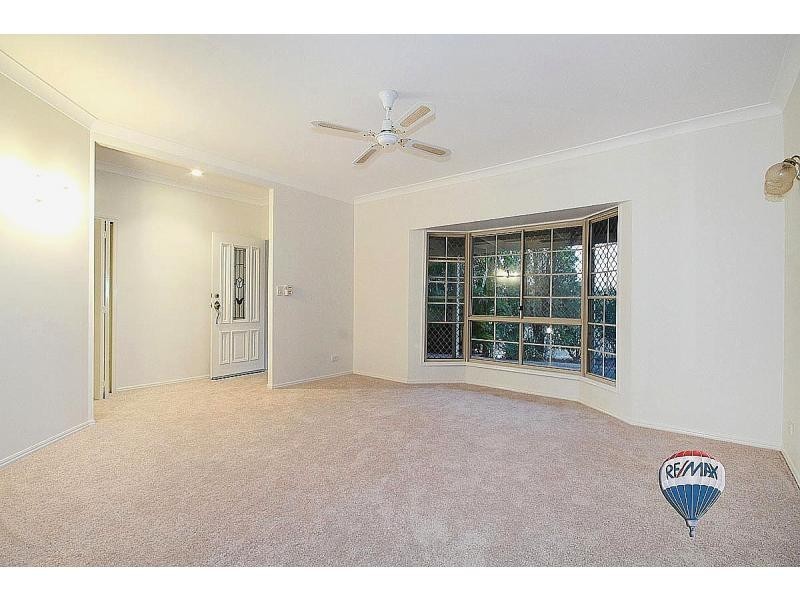 16 Sandalwood Street, Sinnamon Park QLD 4073