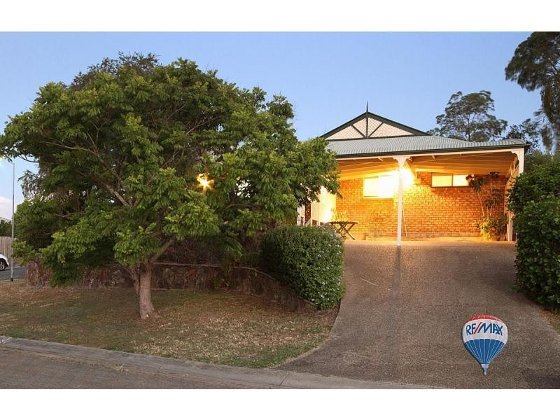 16 Sandalwood Street, Sinnamon Park QLD 4073