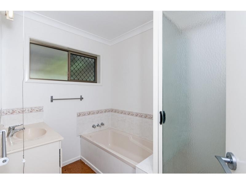 7 Torrens Street, Karalee QLD 4306