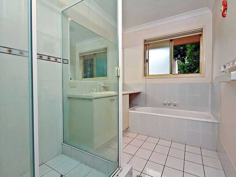52 Balaton Street, Westlake QLD 4074
