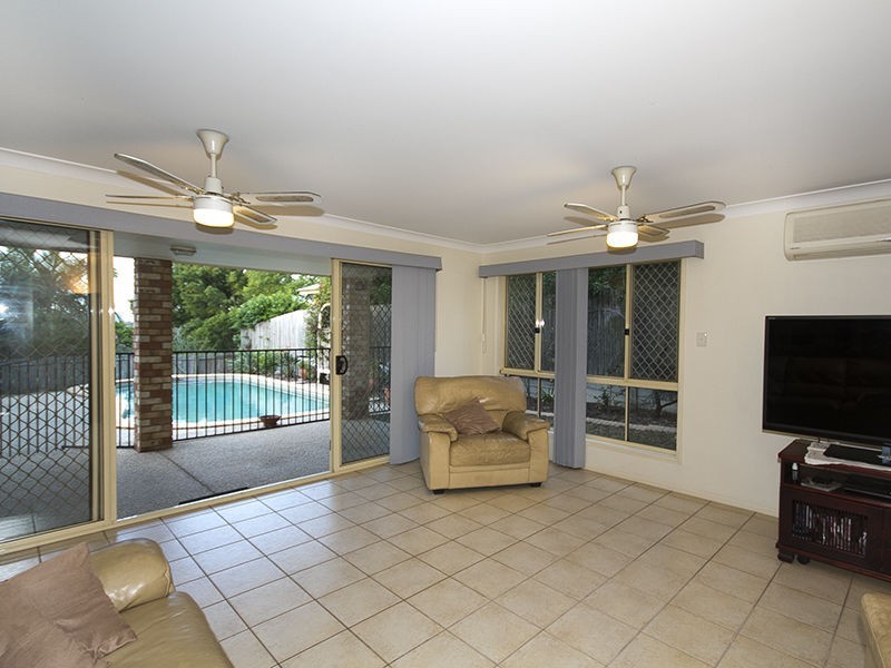 83 McPherson Road, Sinnamon Park QLD 4073