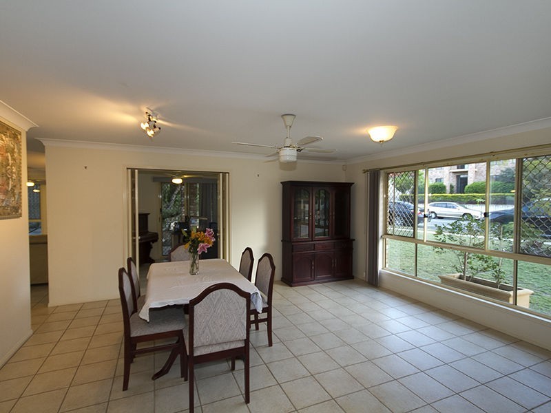 83 McPherson Road, Sinnamon Park QLD 4073