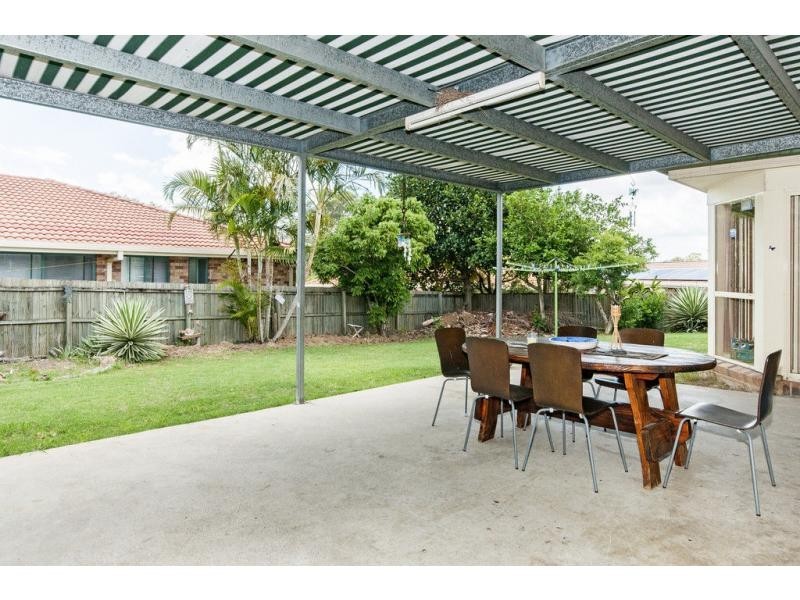 3 Bowerbird Close, Doolandella QLD 4077