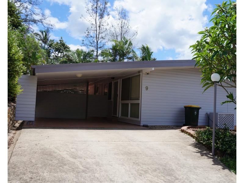 9 Darreba Street, Kenmore QLD 4069