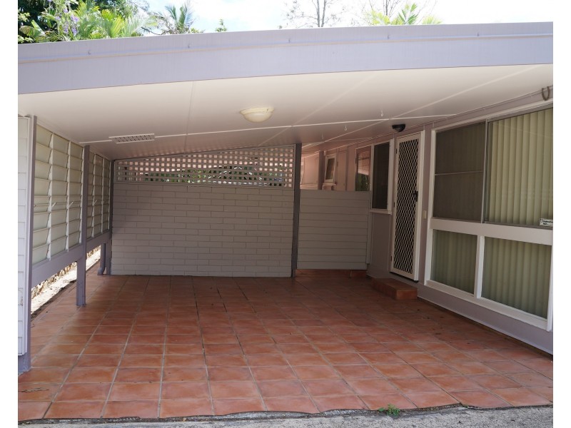 9 Darreba Street, Kenmore QLD 4069