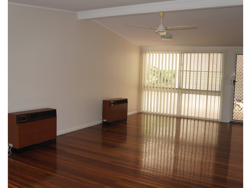 9 Darreba Street, Kenmore QLD 4069
