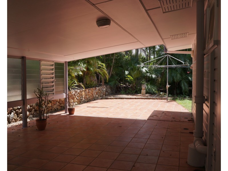 9 Darreba Street, Kenmore QLD 4069