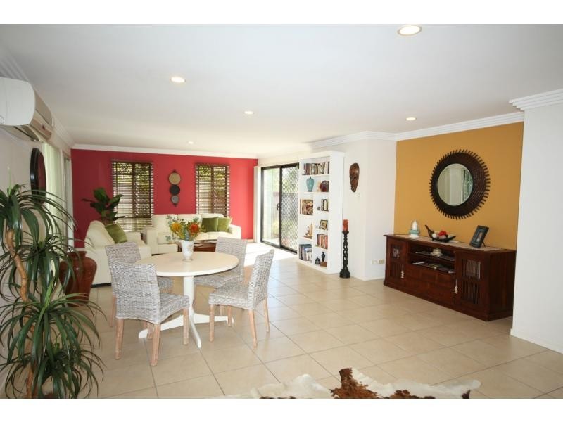 18 Parkside Place, Forest Lake QLD 4078