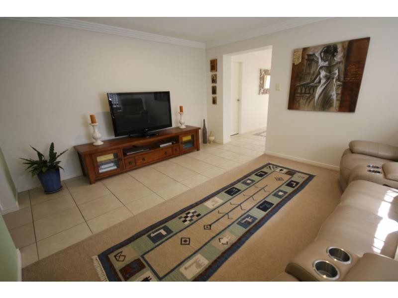 18 Parkside Place, Forest Lake QLD 4078