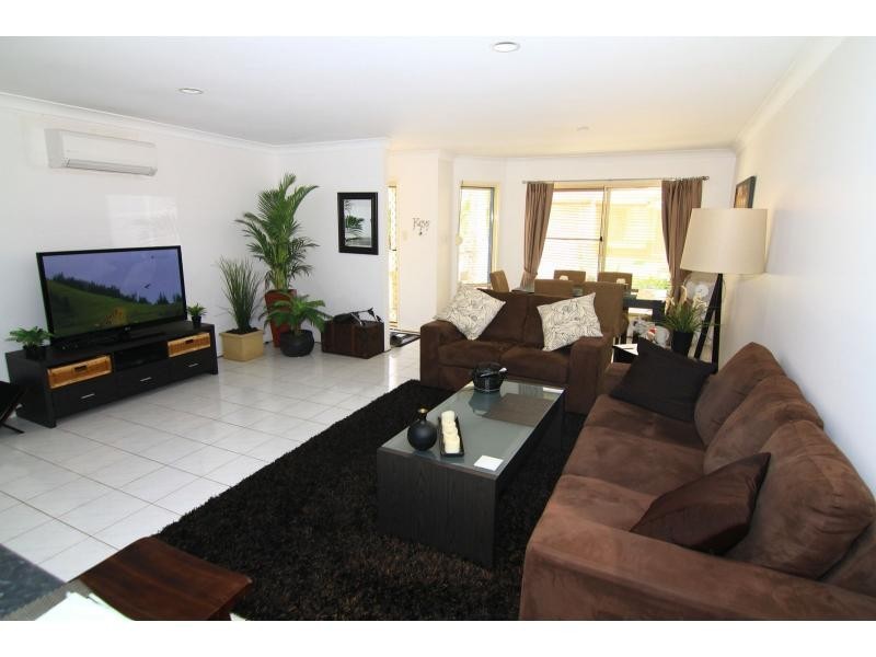 42/241 Horizon Drive, Westlake QLD 4074