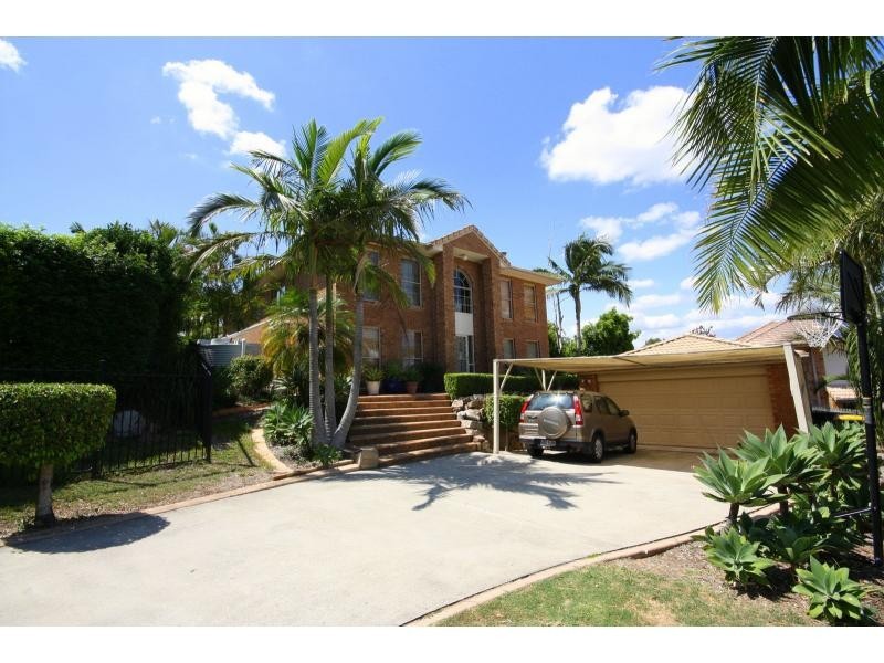 15 Elamang Close, Sinnamon Park QLD 4073