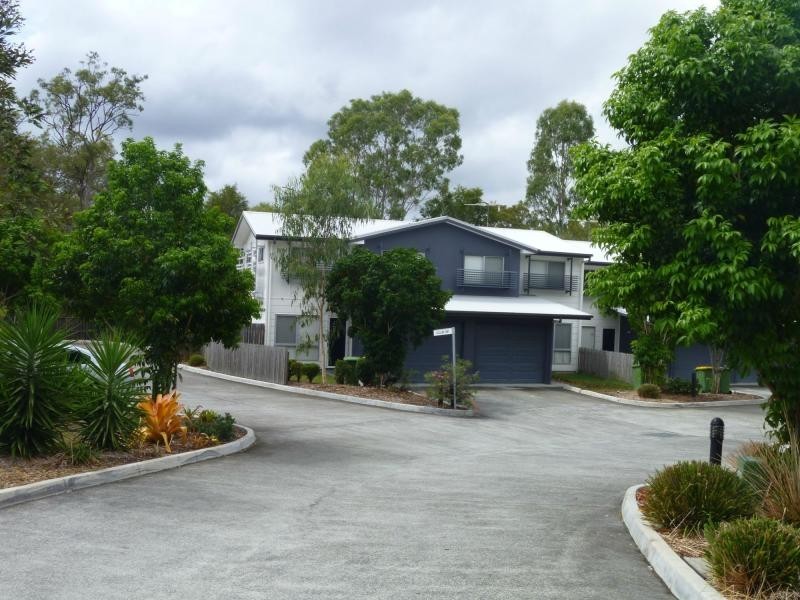 Unit 2/1-11 Emerald Drive, Regents Park QLD 4118