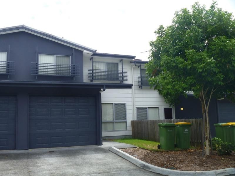 Unit 2/1-11 Emerald Drive, Regents Park QLD 4118