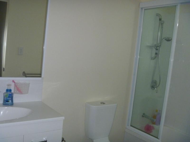 Unit 2/1-11 Emerald Drive, Regents Park QLD 4118