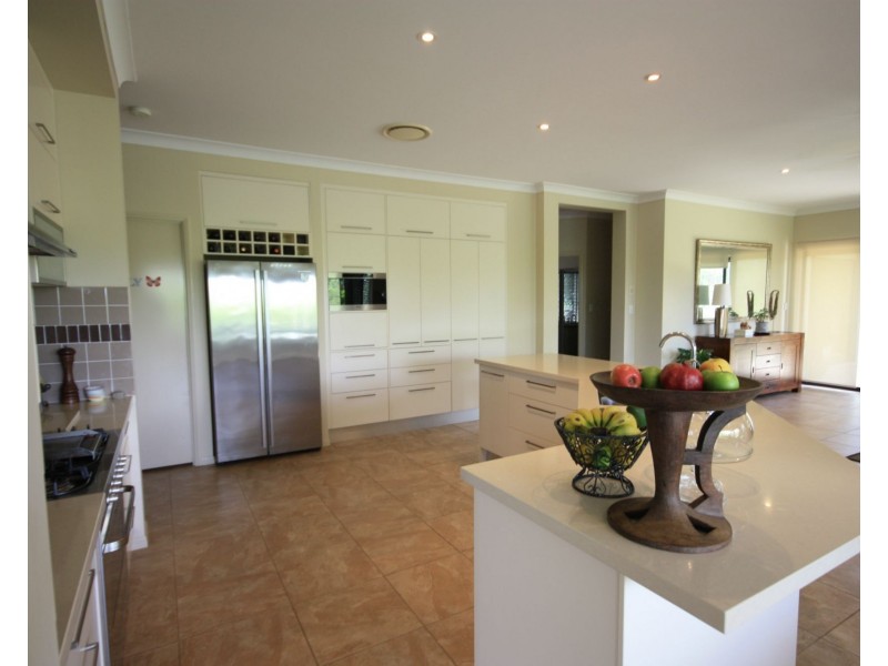 48 Triandra Place, Pullenvale QLD 4069