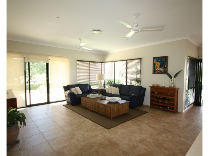 48 Triandra Place, Pullenvale QLD 4069