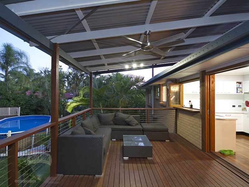 8 TYRRELL Road, Jamboree Heights QLD 4074