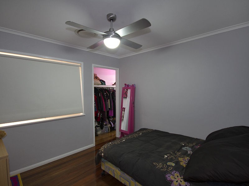 8 TYRRELL Road, Jamboree Heights QLD 4074