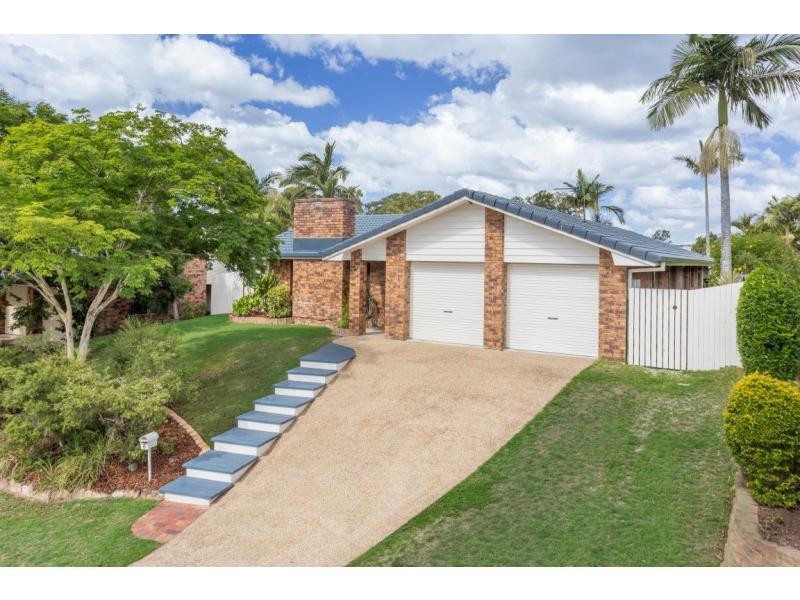 8 Rani Close, Mount Ommaney QLD 4074