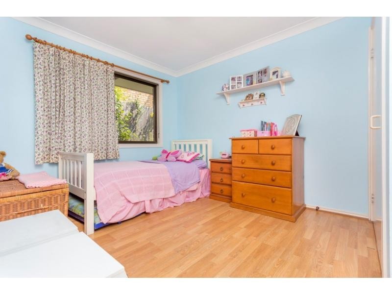 8 Rani Close, Mount Ommaney QLD 4074