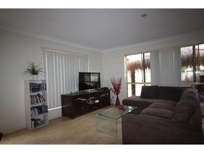 39 Vistula Cct Street, Springfield QLD 4300