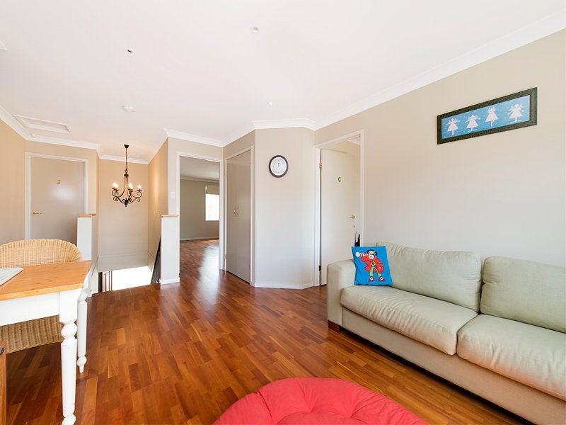 33 Christopher Place, Sinnamon Park QLD 4073